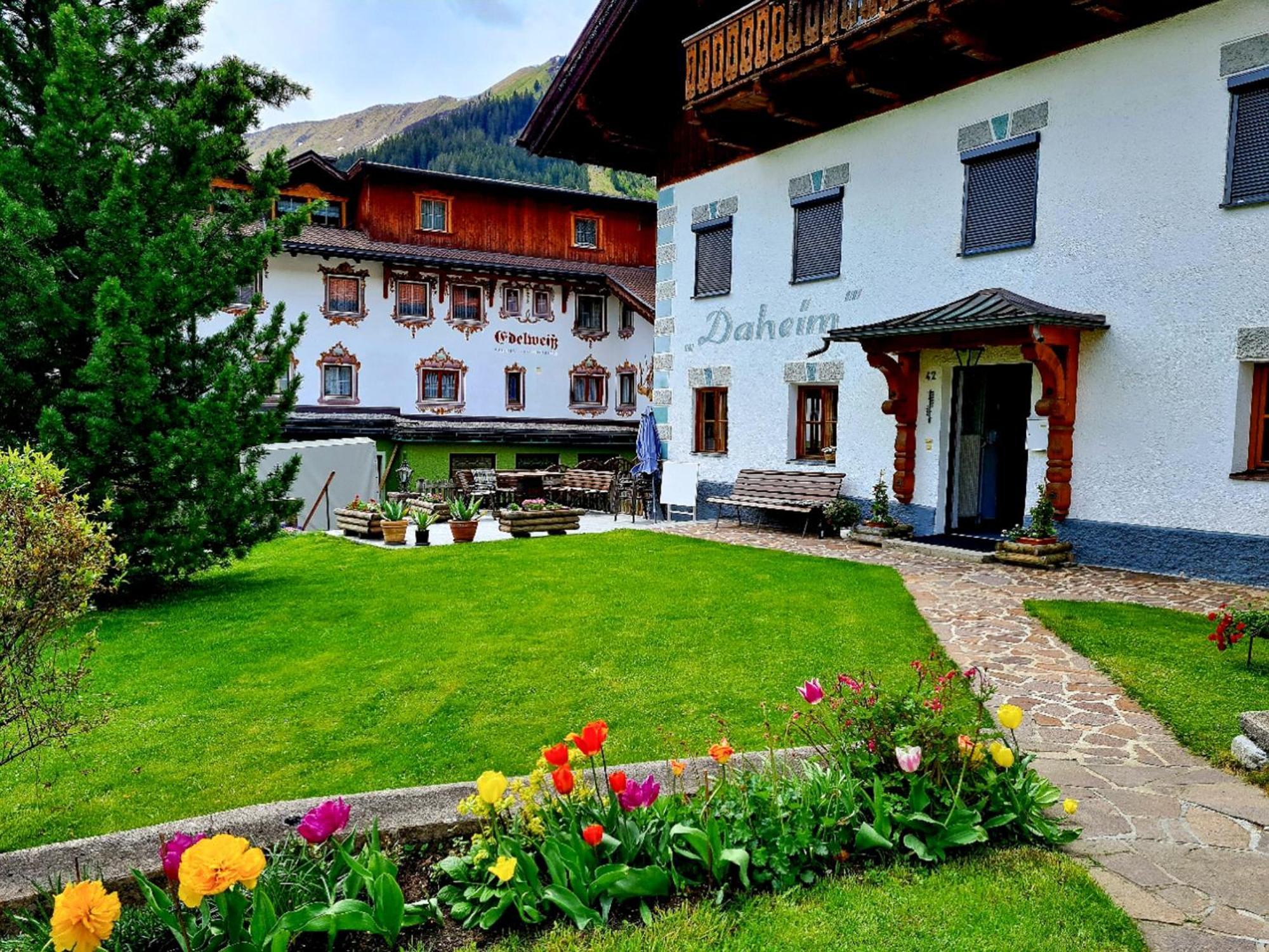 バーワング Haus Daheim Bed & Breakfast エクステリア 写真