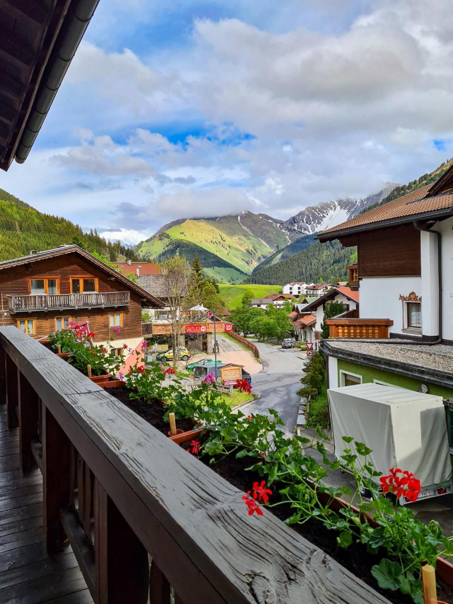 バーワング Haus Daheim Bed & Breakfast エクステリア 写真
